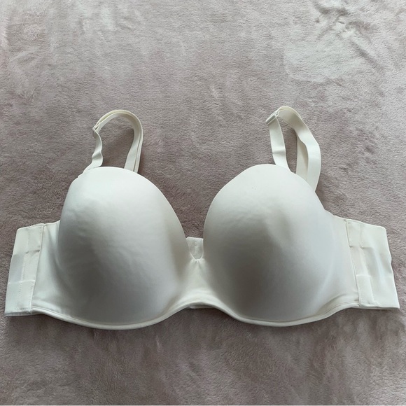 Cacique strapless bra size 46D - Picture 2 of 11